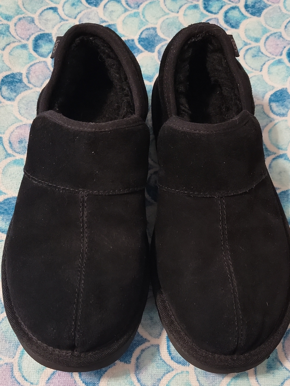 Ugg Australia Men`s Leisure Outdoor Slipper  Size 7 Black